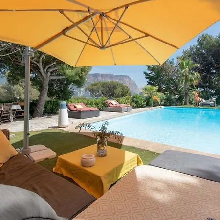 Chambres D'hotes Astoria Bed & Breakfast Cassis