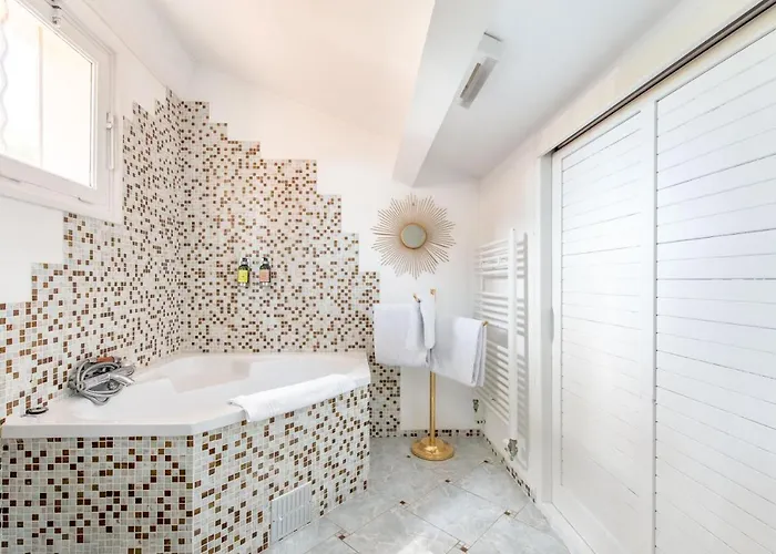 Chambres D'hotes Astoria 3*